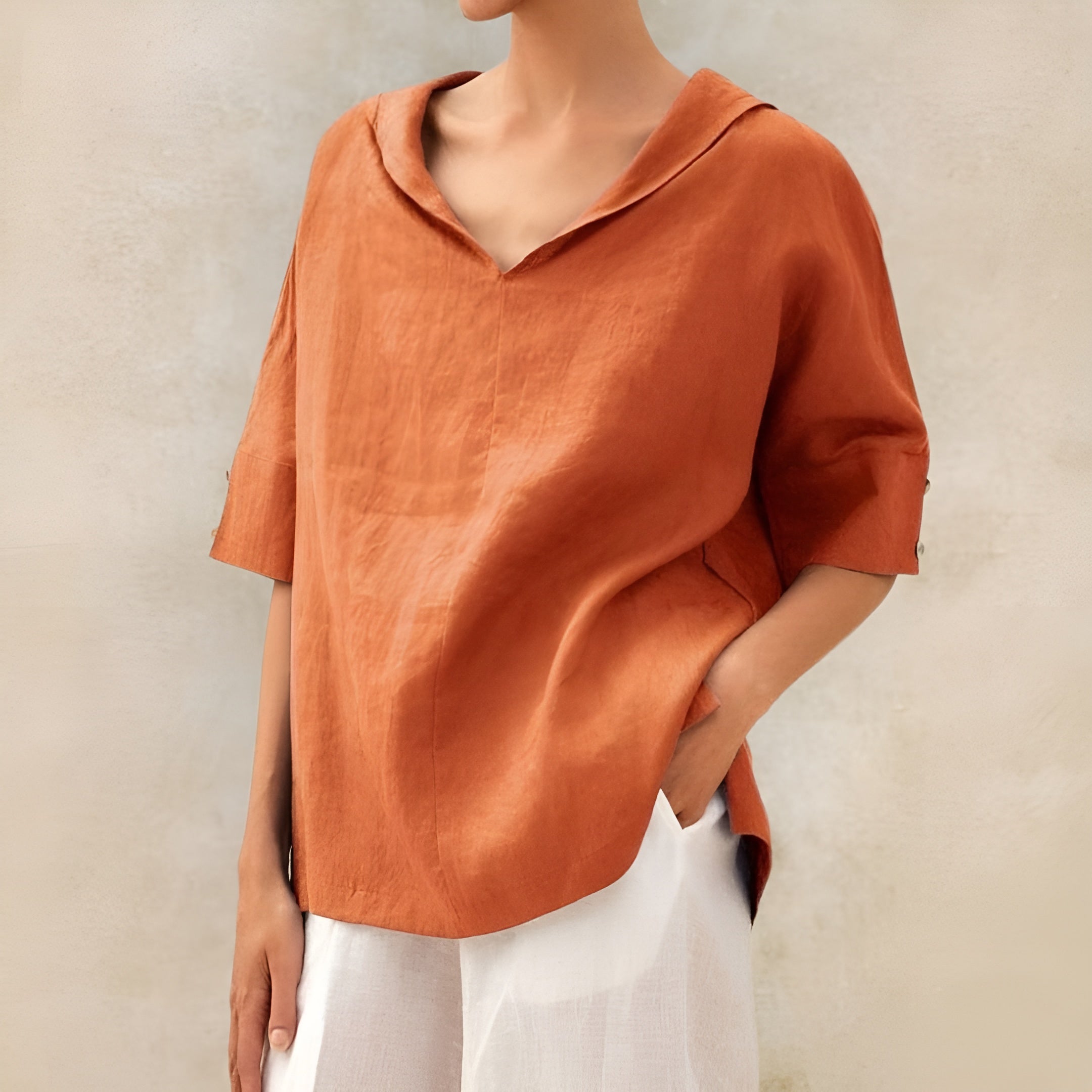 Lyndzi - Elegantna Poletna Bluza