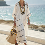 Carmen – Kaftan obleka s črnimi črtami