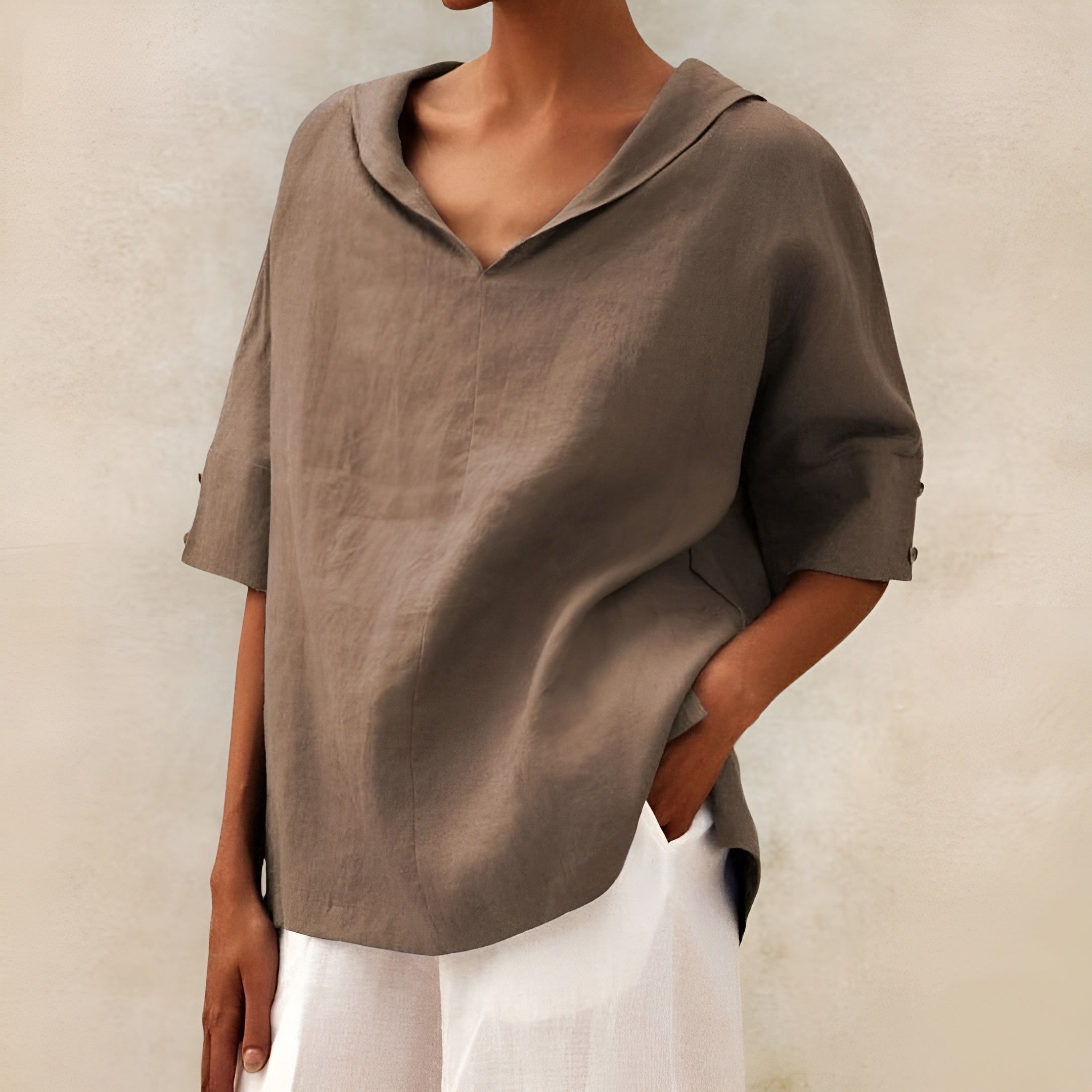 Lyndzi - Elegantna Poletna Bluza