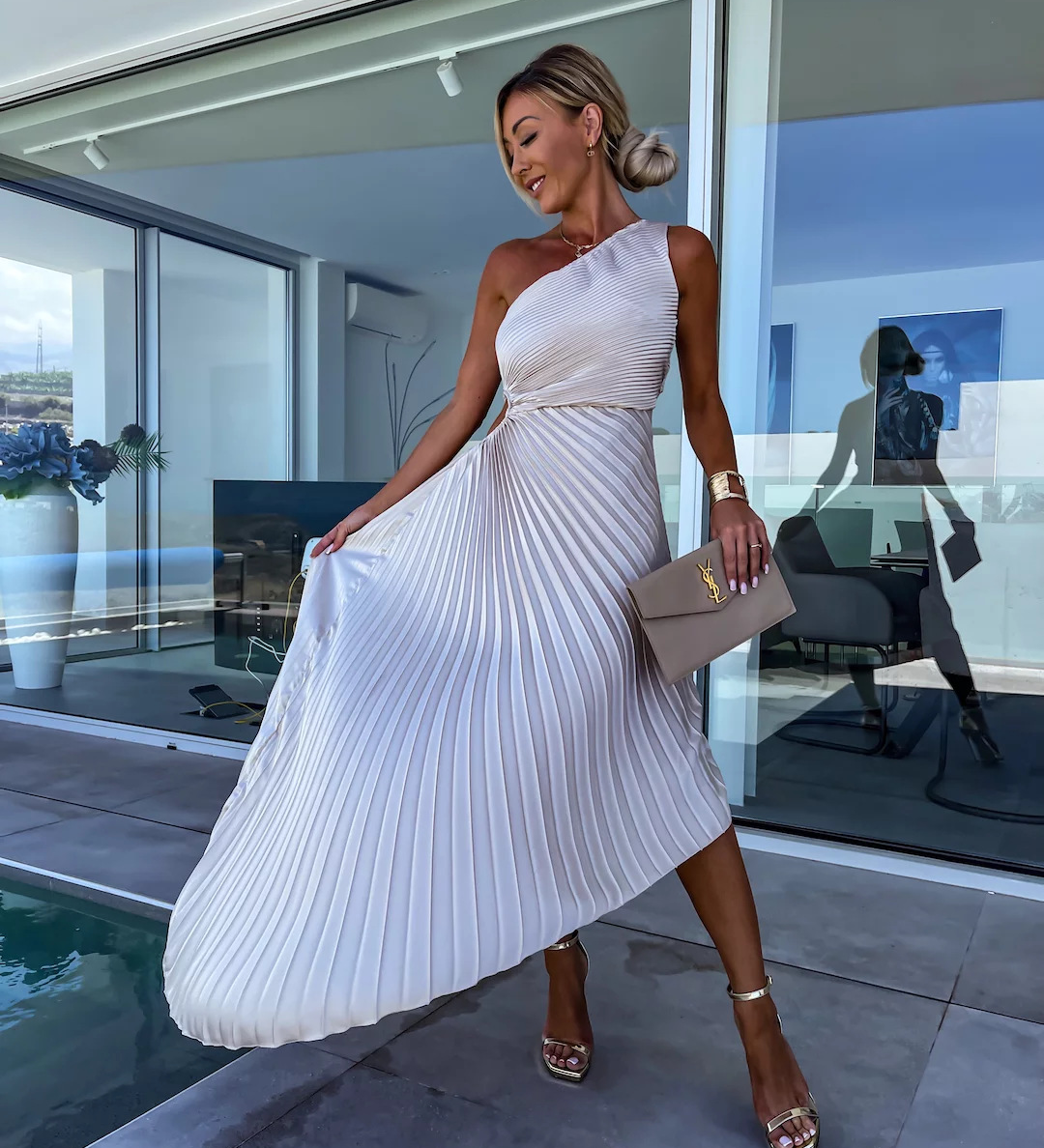 Gabriela – Maxi plisirana obleka z enim ramenom