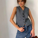 Ioana – Eleganten Set z Moderno Krojem