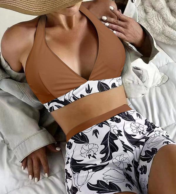 Emilia – Set Bikinija s Halter Topom in Hlačkami z Visokim Pasom