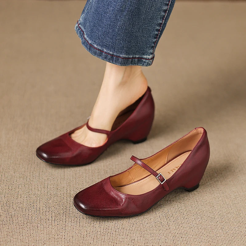 Maria – Klasične Premium Čevlje z Peto